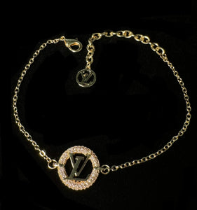 Thin Gold classy charm bracelet